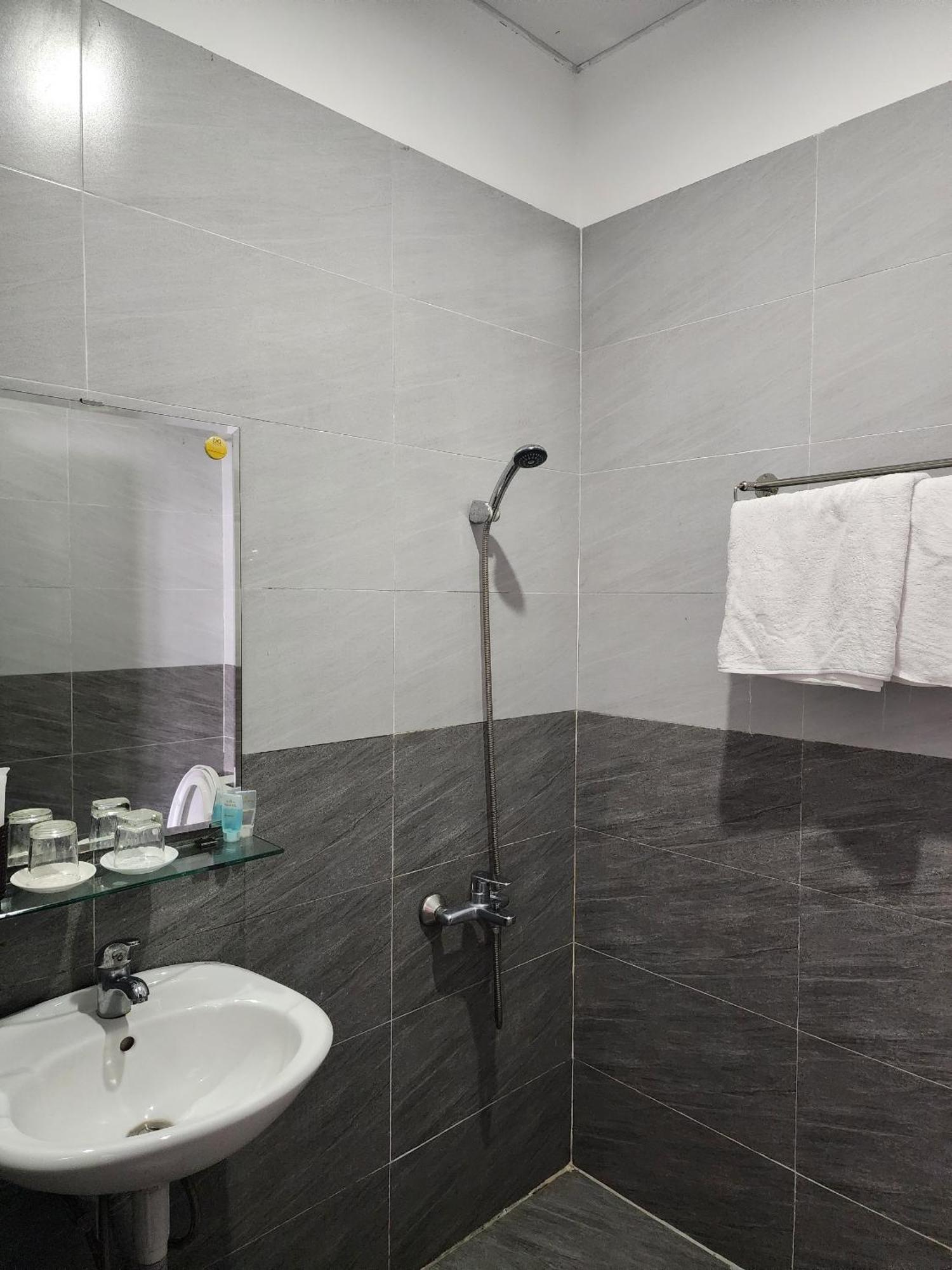 Thao An 2 Hotel Hue Thon Lai The Bagian luar foto
