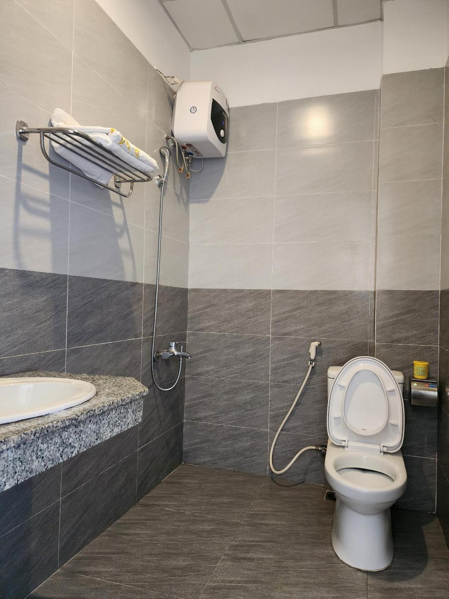 Thao An 2 Hotel Hue Thon Lai The Bagian luar foto